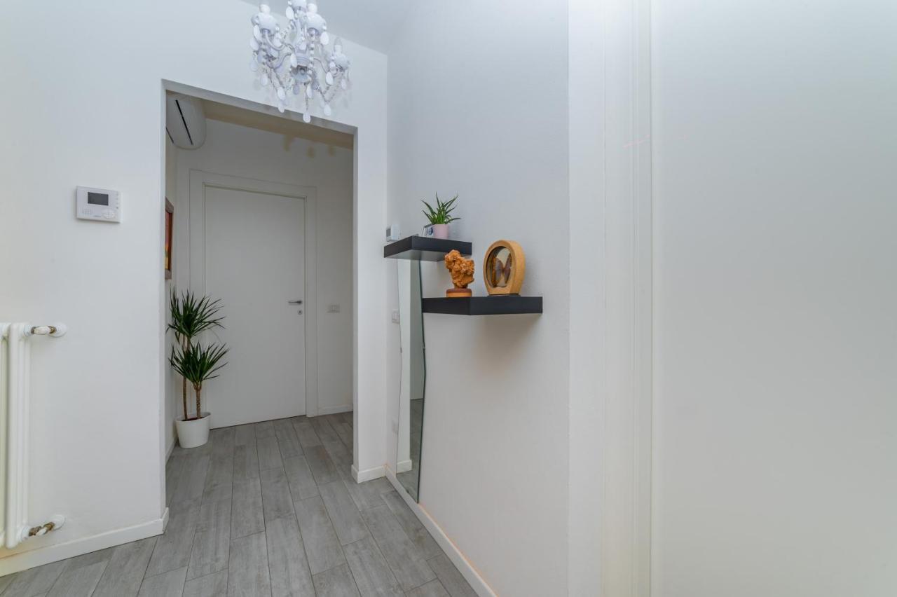 Parma Residential Apartment Con Balcone מראה חיצוני תמונה